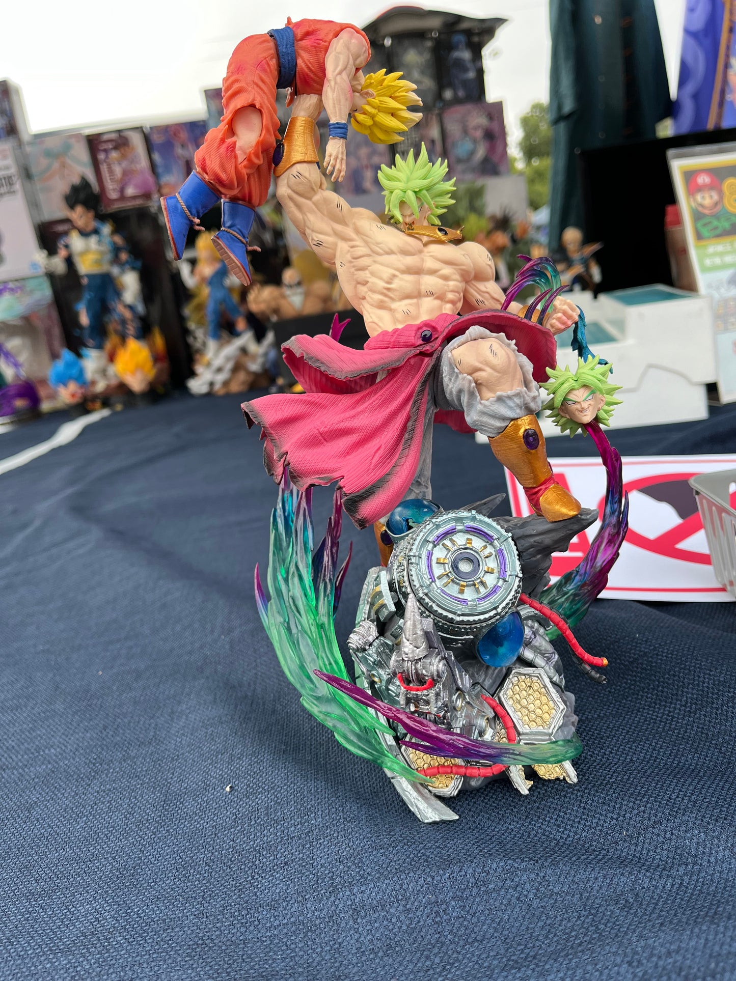 Dragon Ball Z Broly Vs Goku Statue