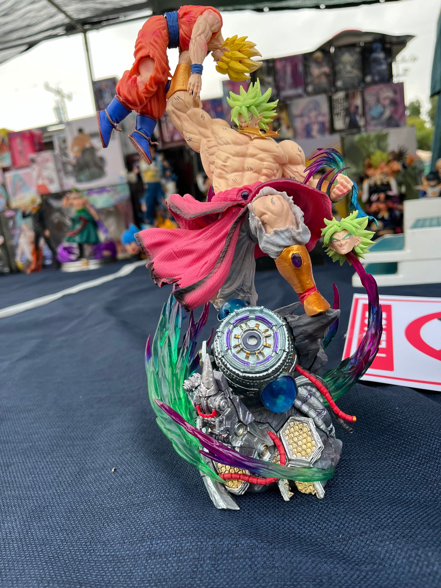 Dragon Ball Z Broly Vs Goku Statue