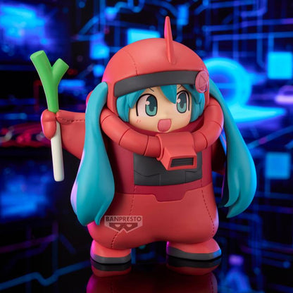 Gundam 45th Anniversary x Hatsune Miku Char's Zaku Costume (Hatsune Miku Ver.) Figure