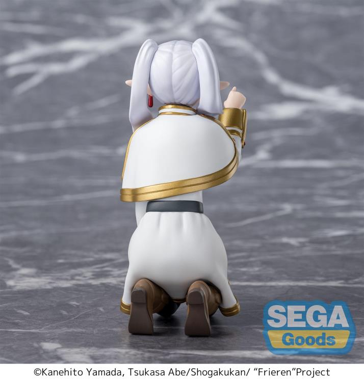 Frieren: Beyond Journey's End Frieren (Poking Something) Premium Perching Figure